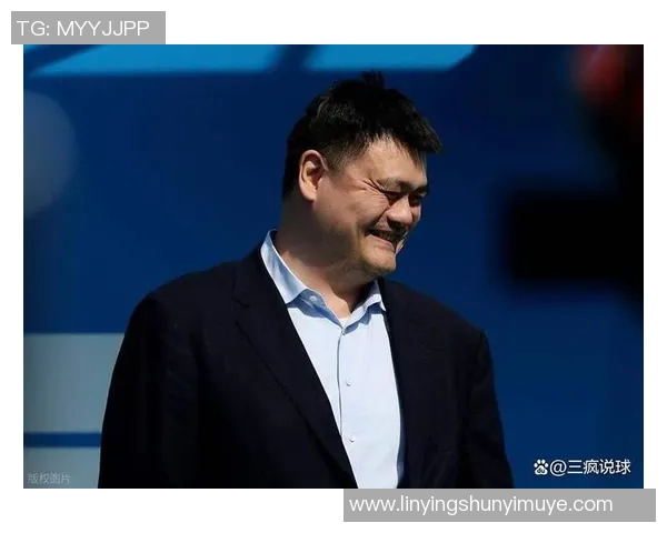 姚明的鹦鹉：一只会说话的传奇伴侣与篮球巨星的温馨故事